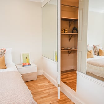 Studio Room - Image 5